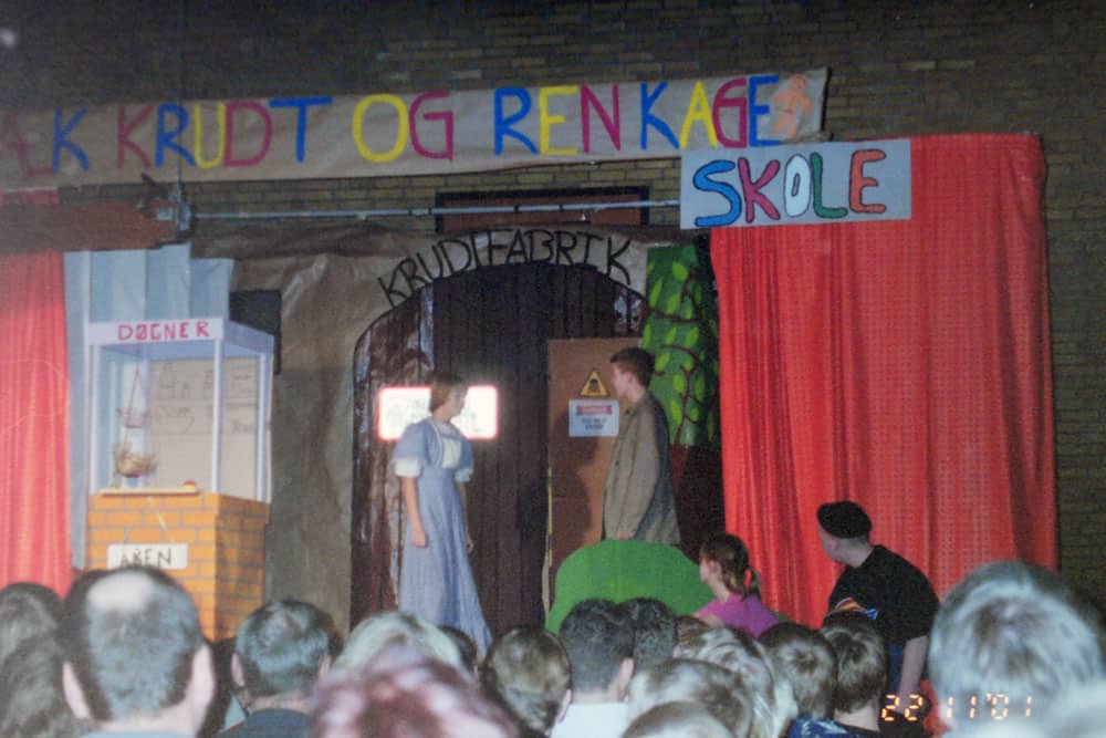 Skolekomedie Malene 2001